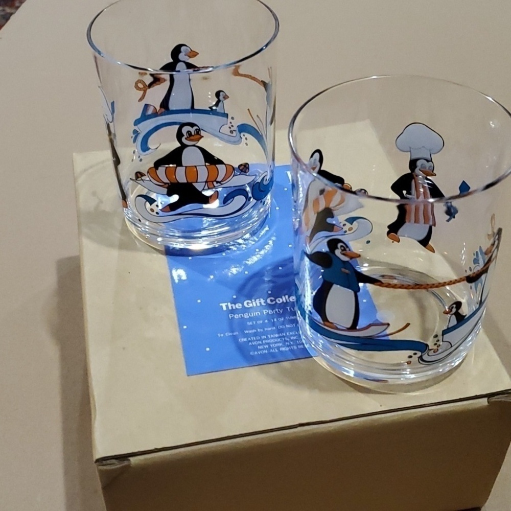 AVON Vintage Penguin Party Tumblers Set of 4 - 14 Oz NIB - Picture 2 of 5